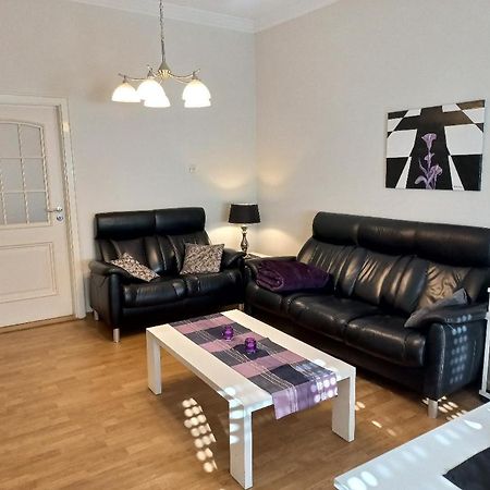 Ferienwohnung Brautroeckchen Bullay Exterior foto