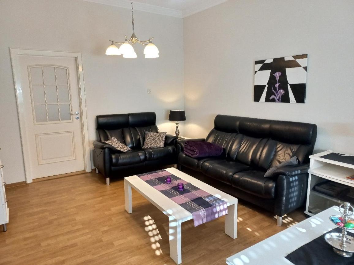 Ferienwohnung Brautroeckchen Bullay Exterior foto